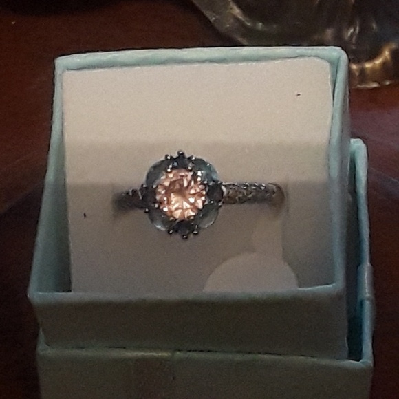 Pink topaz sapphire gemstone ring - Picture 1 of 4